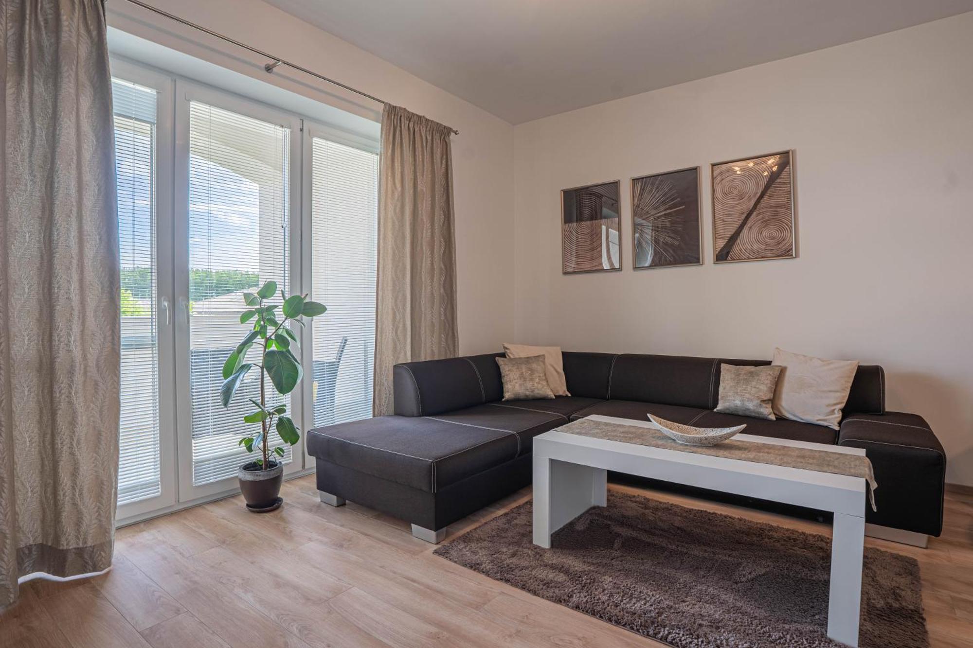 Karina Apartman Appartement Dunajská Streda Buitenkant foto